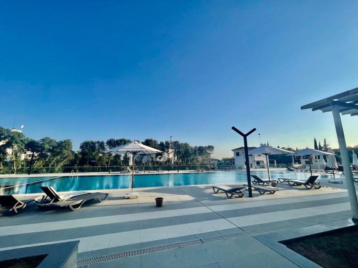 Sea View Suites By The Coast Famagusta  Exterior foto
